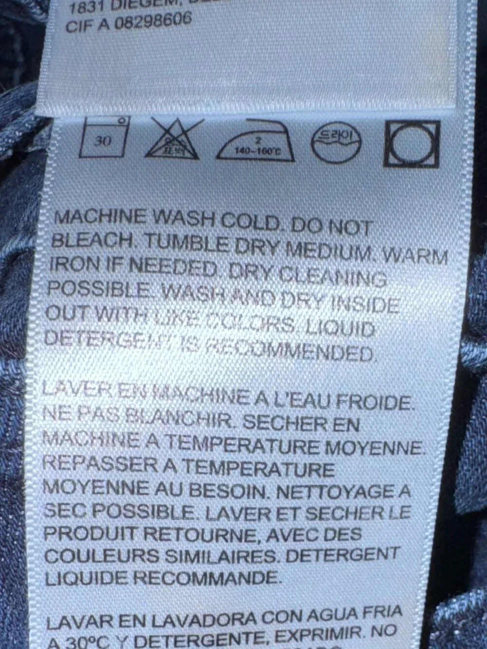 Levi's High Rise Dark Wash Skinny Jeans - 29P